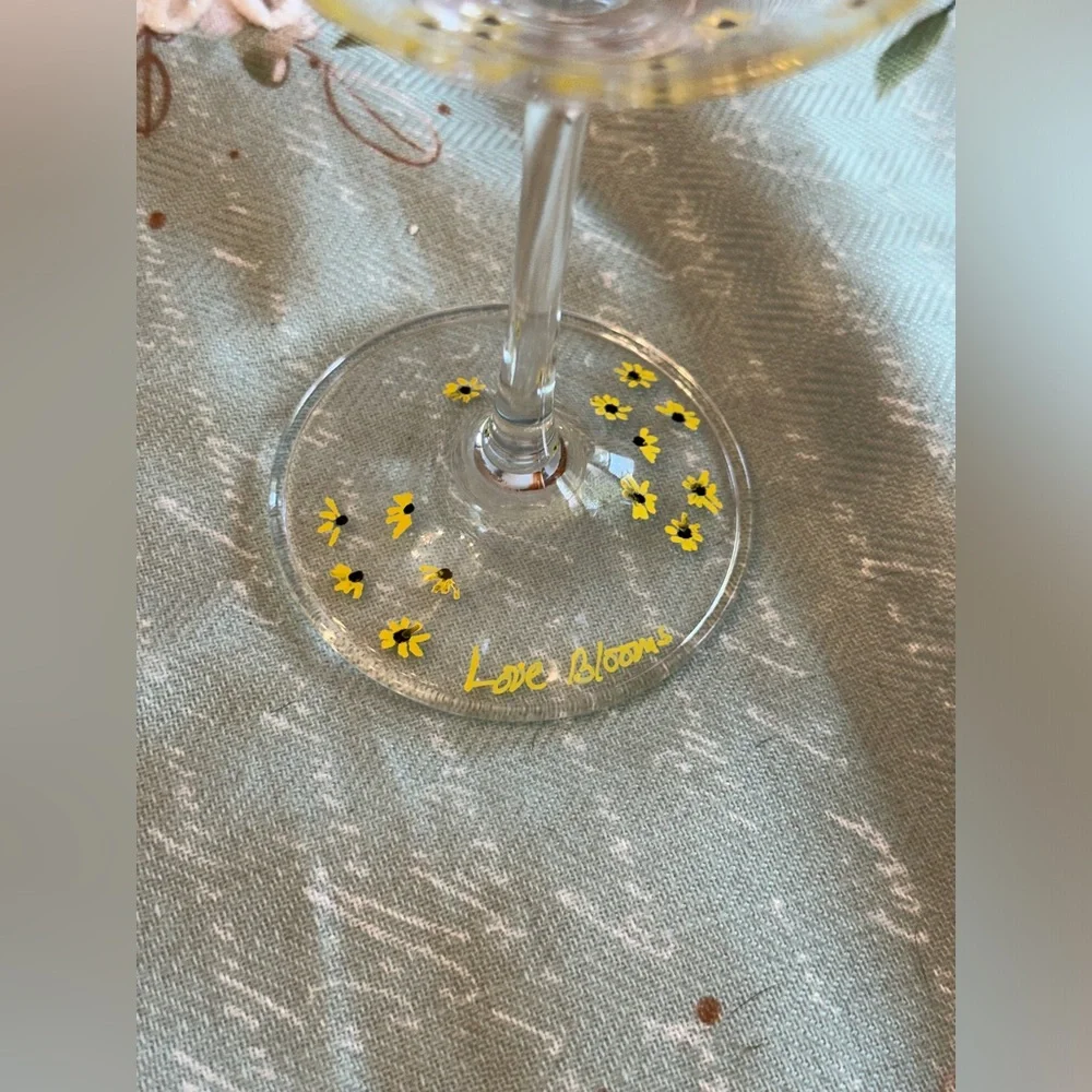 Hand painted Wine Glasses NWT “Love Blooms “ set of two with yellow daisys